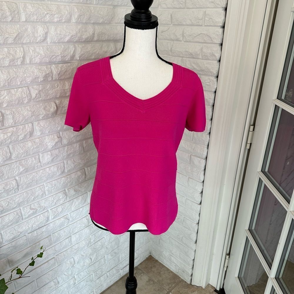 Short Sleeved Top in Hot Pink